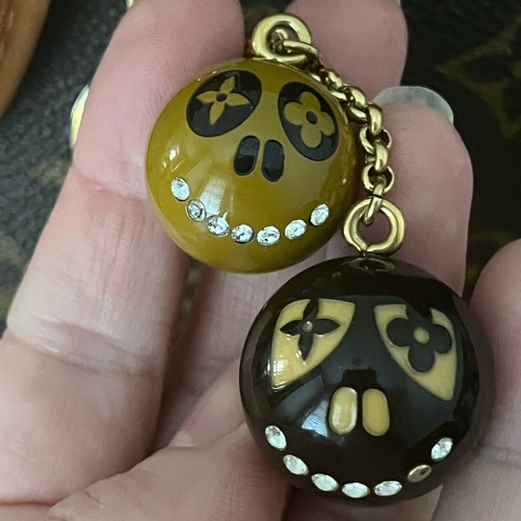 Louis Vuitton Jack and Lucie Charm - Picture 5 of 16